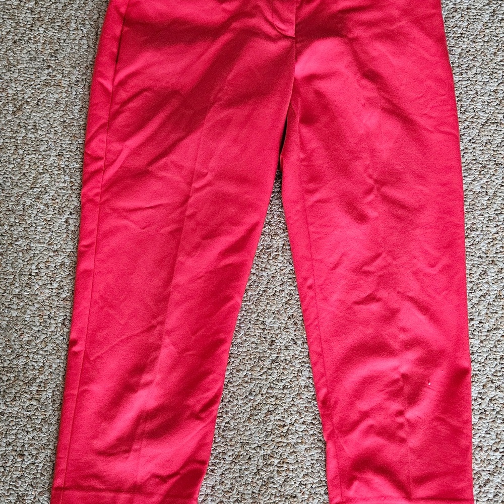 Apt9 Red crops
